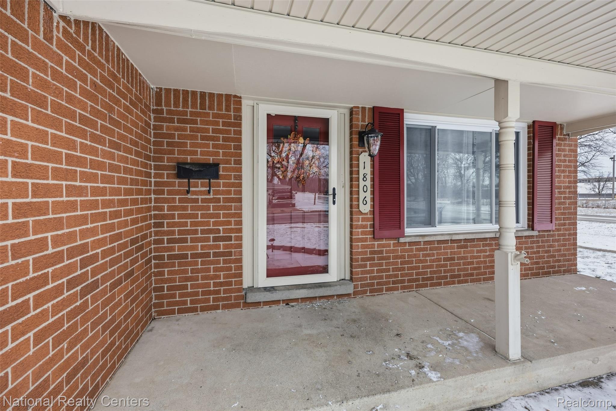 1806 Treadwell Street