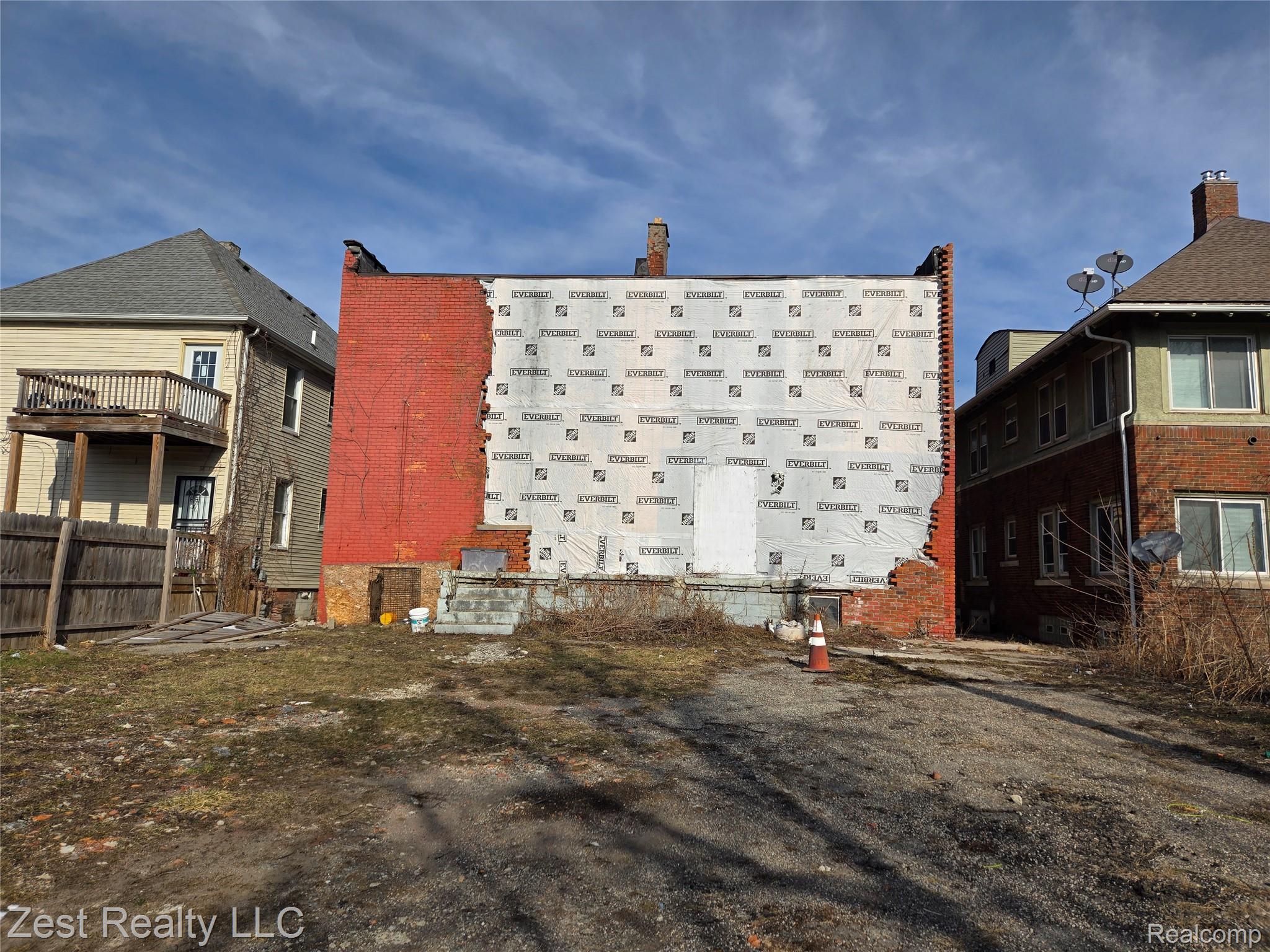 691 Clairmount Street