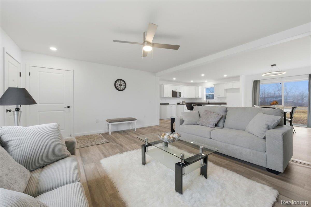 4319 Bridgeport Court