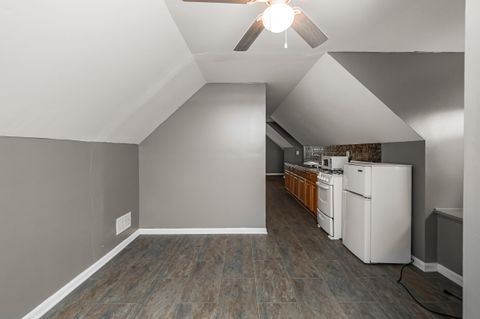 listing image 73