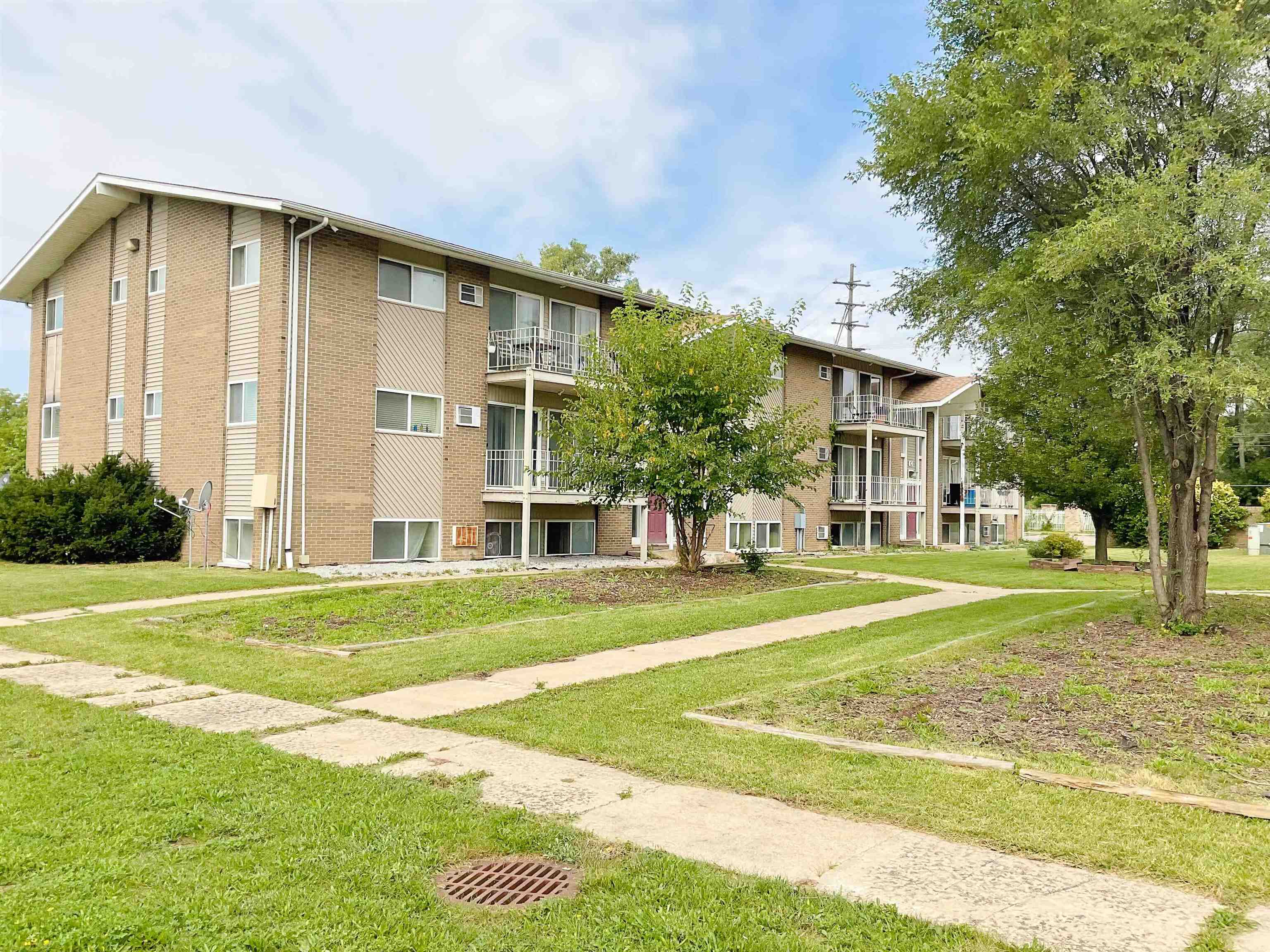 410 Lippincott Boulevard