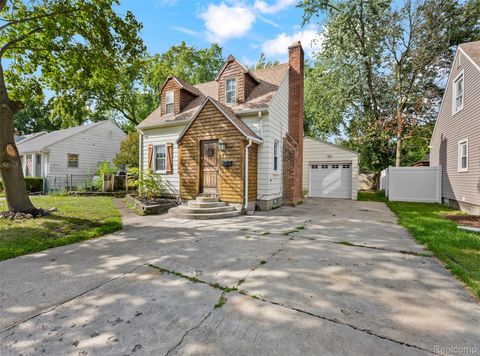 1674 Eaton Road Berkley City MI 48072