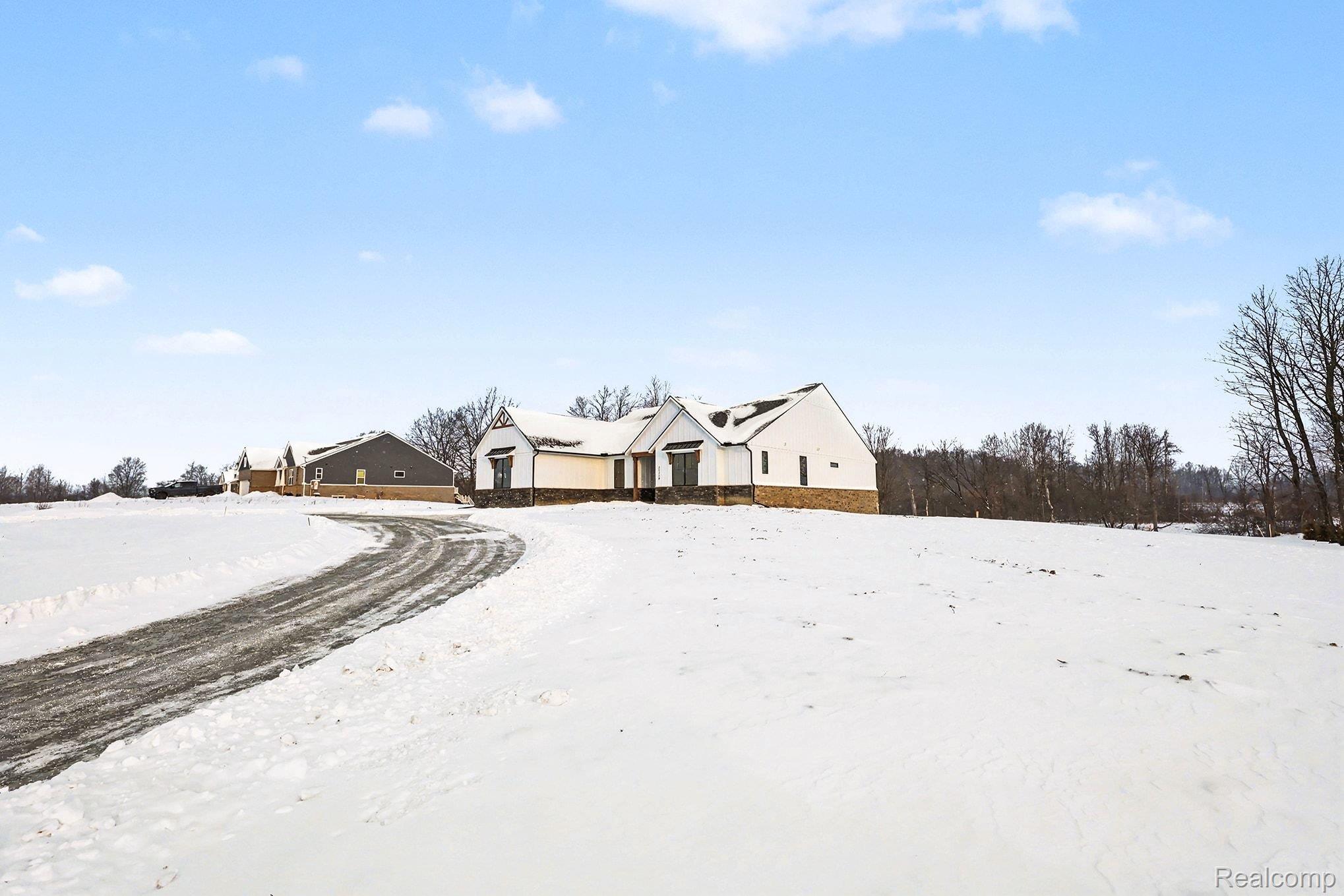 71719 Hidden River Drive