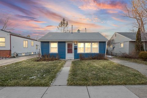 23067 Stauber Avenue Hazel Park City MI 48030