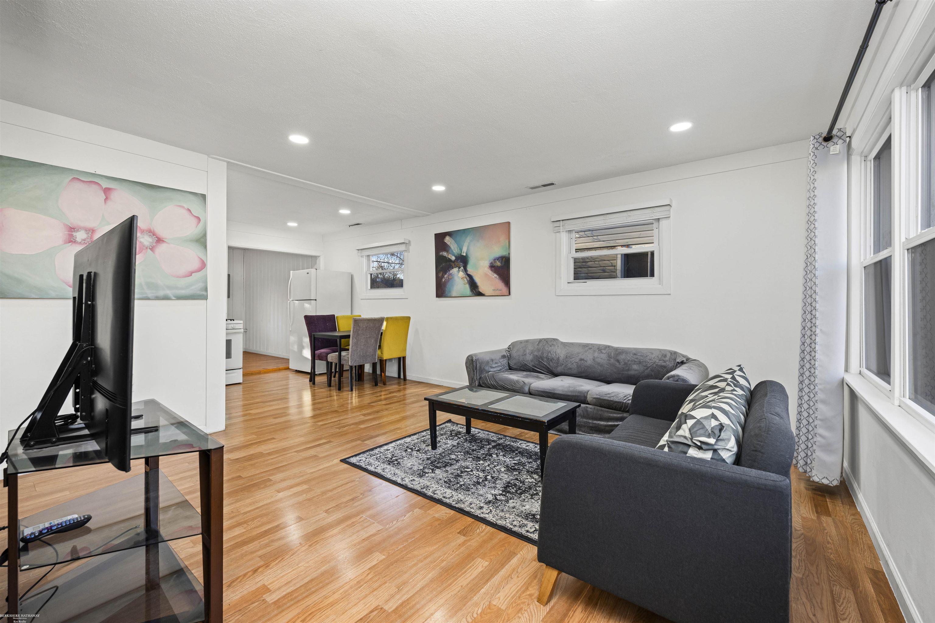 23067 Stauber Avenue