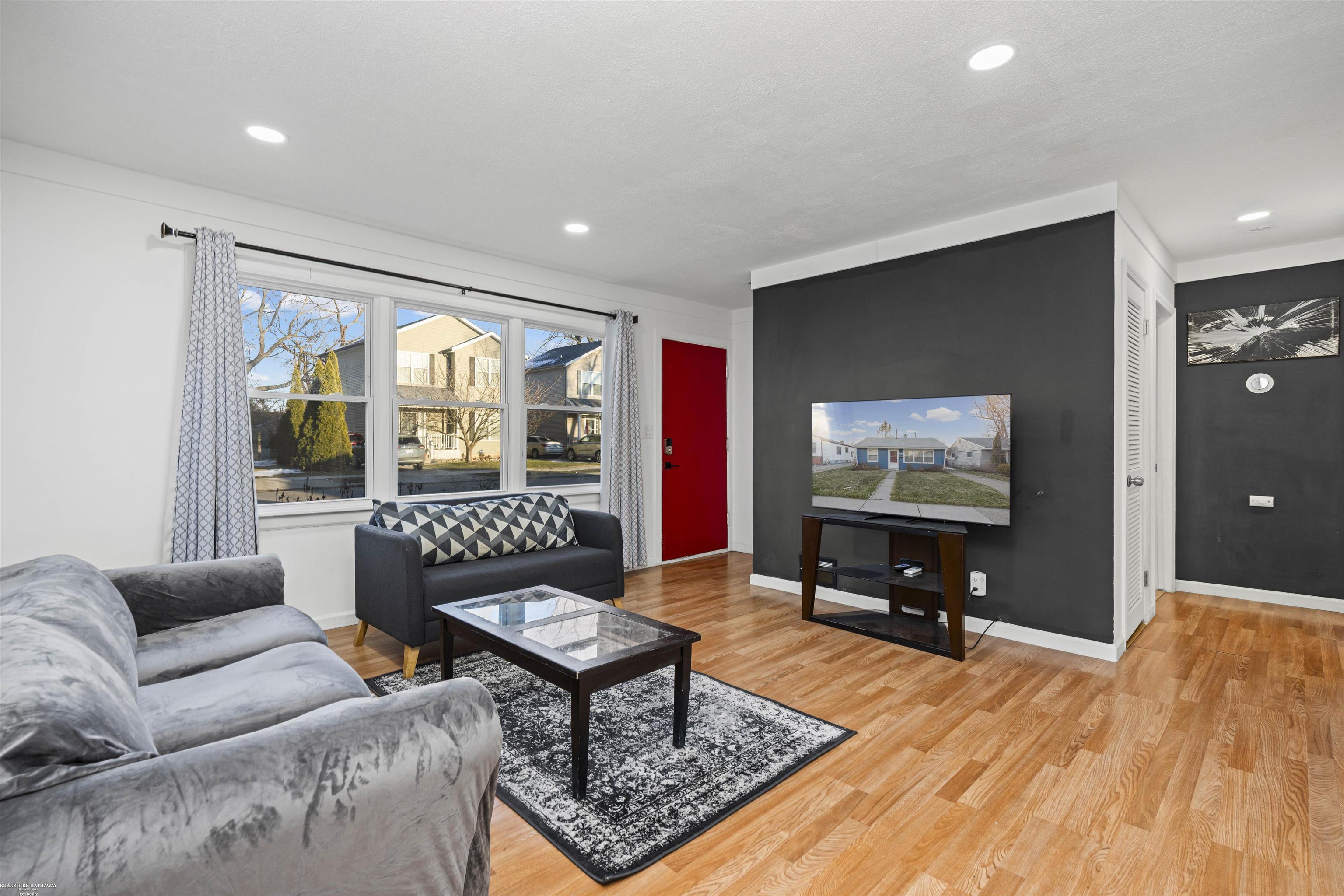 23067 Stauber Avenue