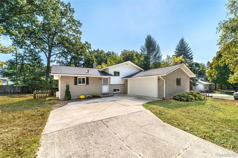 8239 Atha Street White Lake Charter Township MI 48386