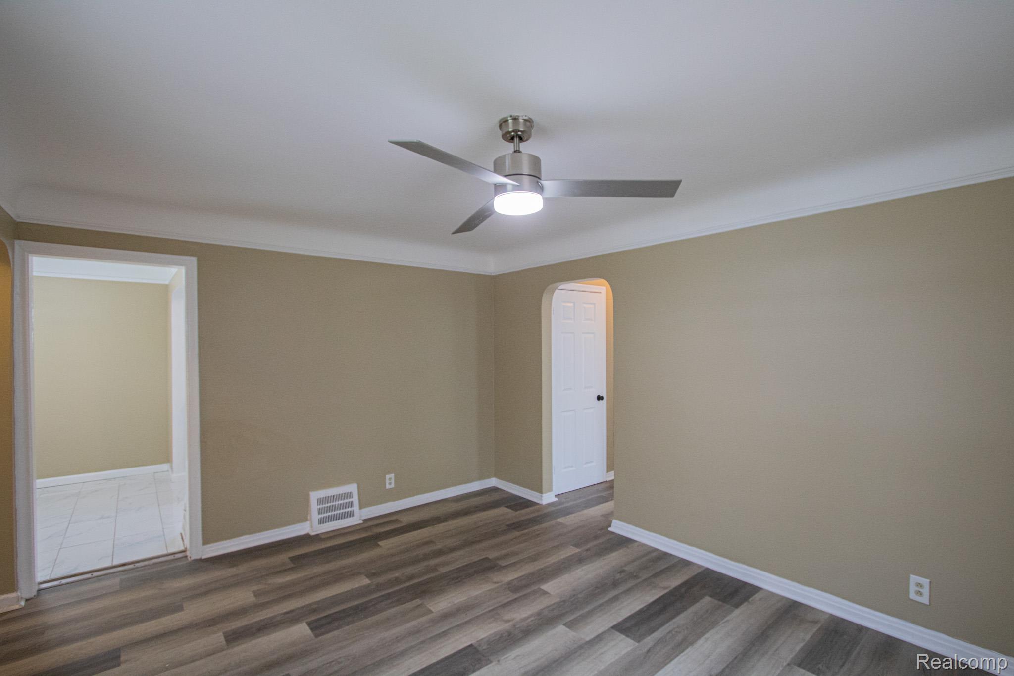 19644 Kenosha Street