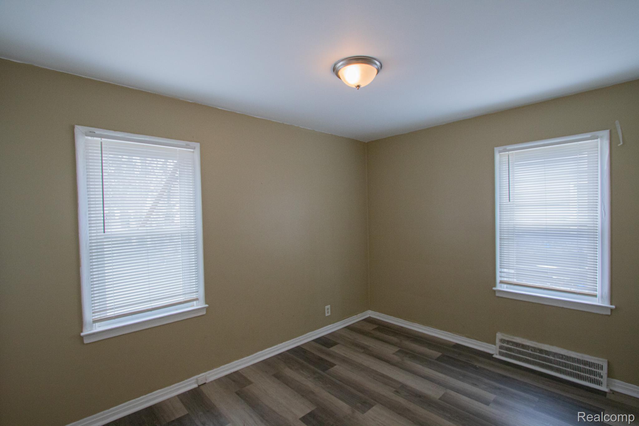 19644 Kenosha Street