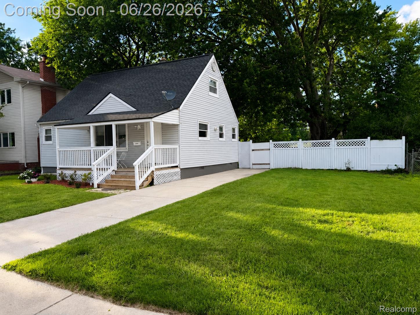 28546 Marquette Street