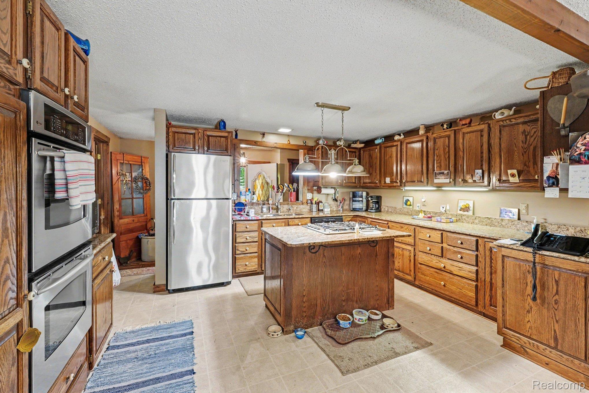 3284 Pratt Road