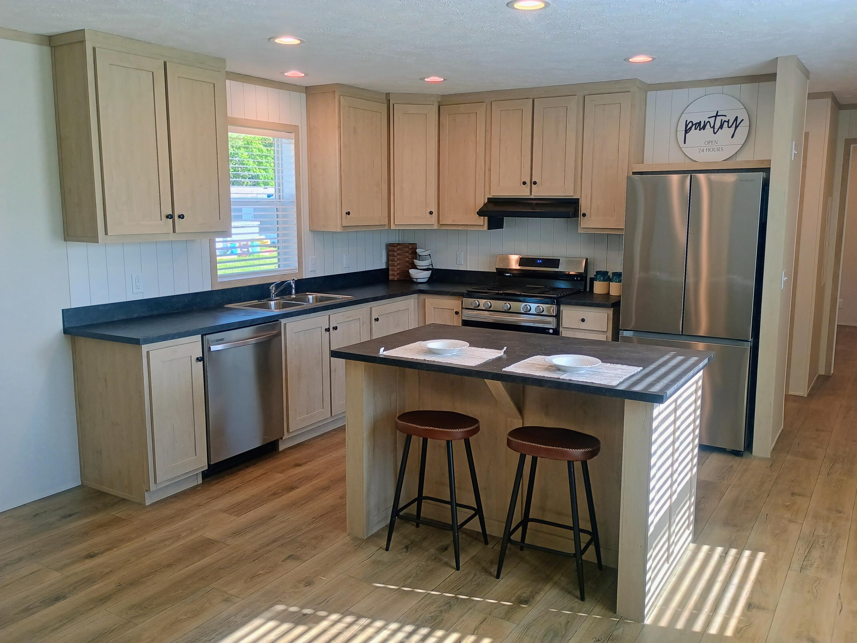 1206 Carl Court