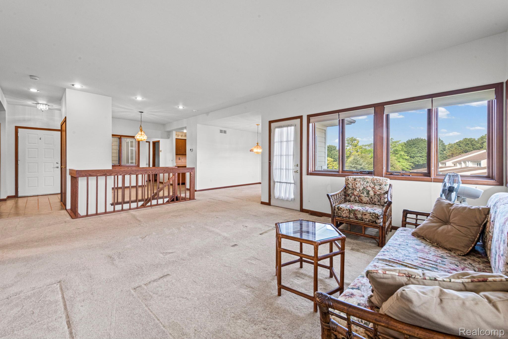35190 Hillside Drive
