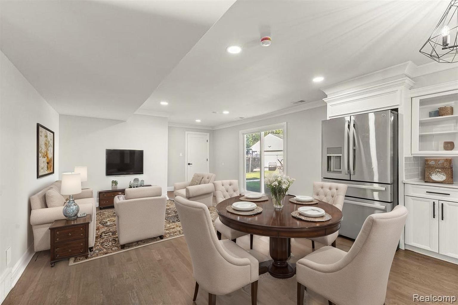 3158 Lafayette Drive