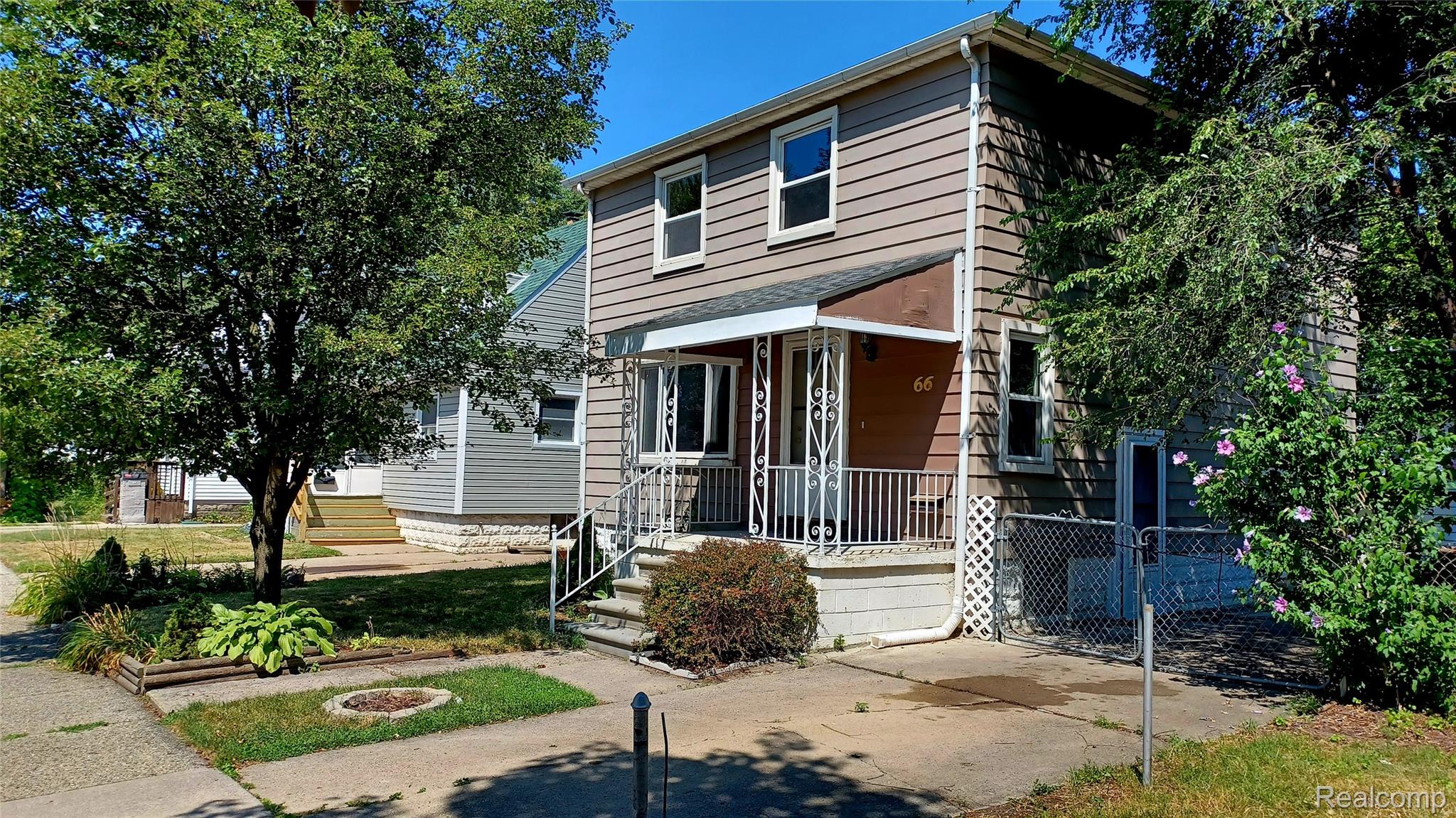 66 W Garfield Avenue
