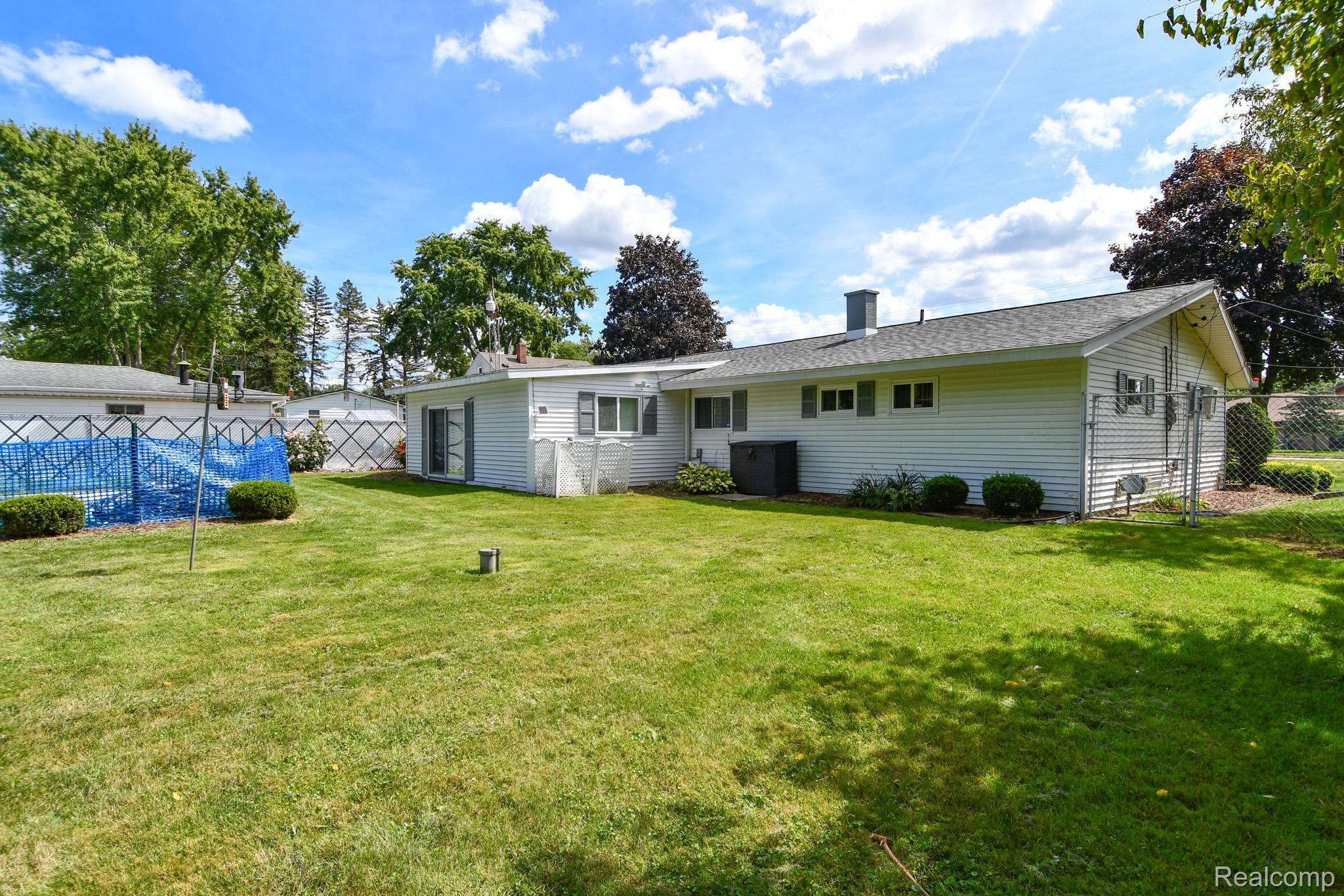 Genesee Charter Township, Michigan 48506, United States, 3 Bedrooms Bedrooms, ,2 BathroomsBathrooms,Residential,Active,204596