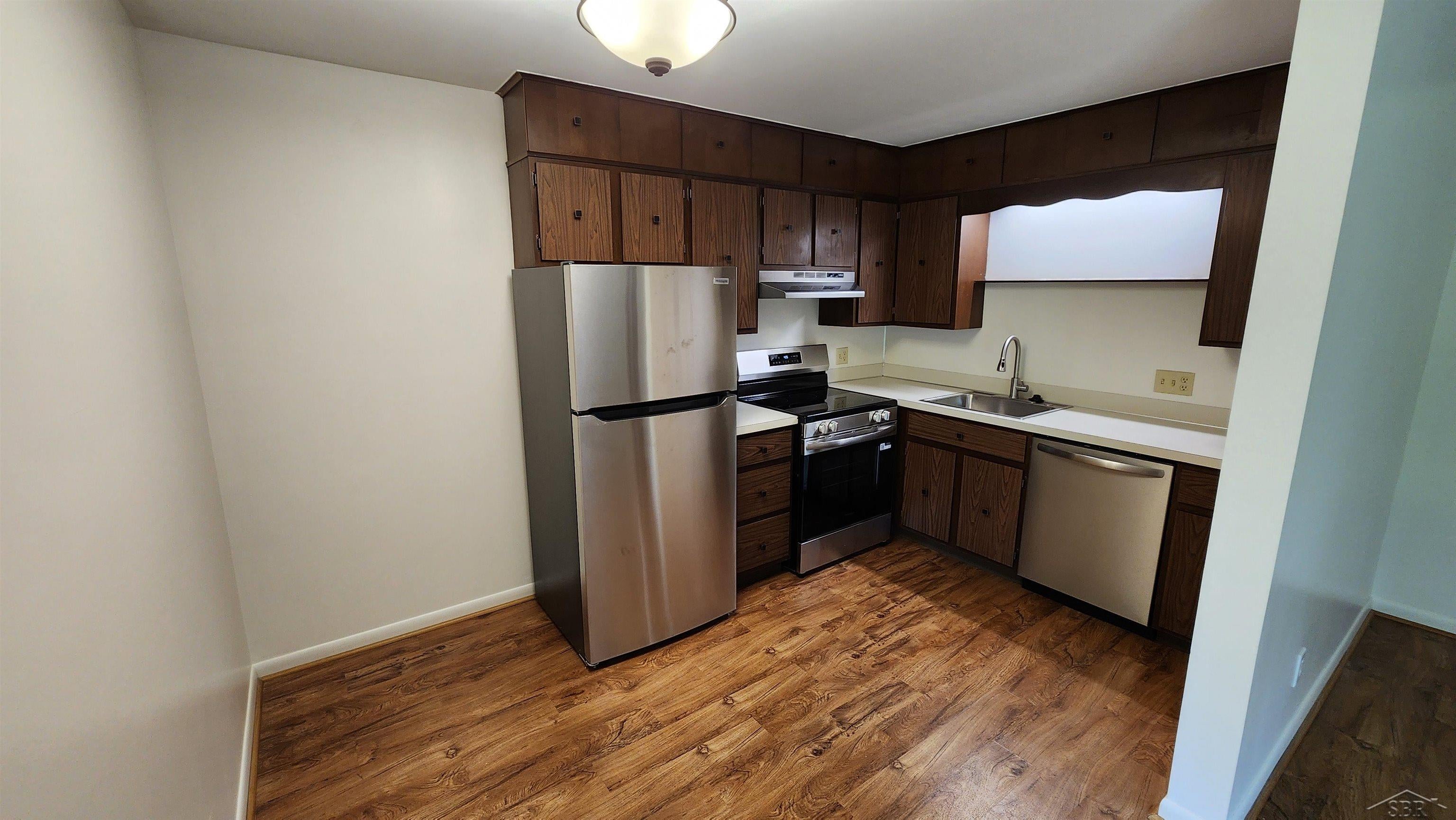 240 W Tuscola UNIT 5 Street