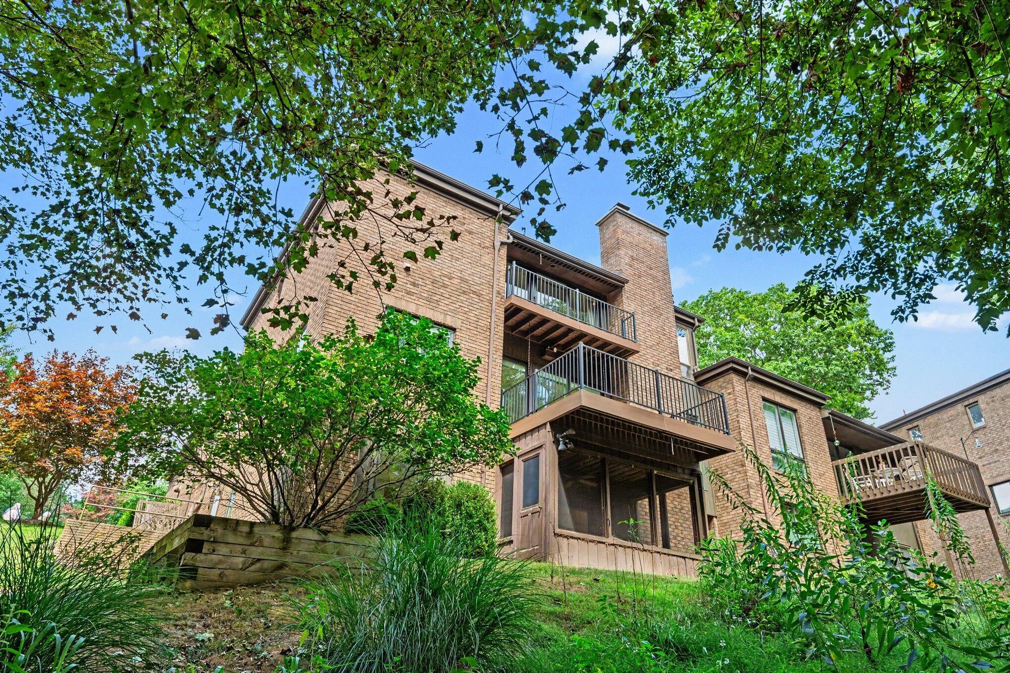 4175 Lake Terrace Drive