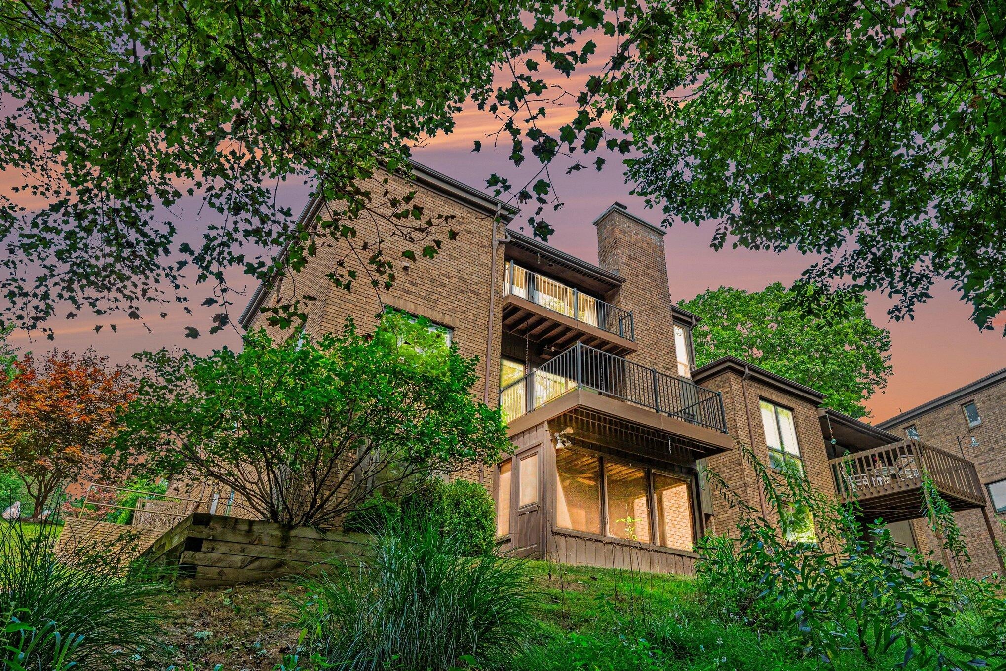 4175 Lake Terrace Drive