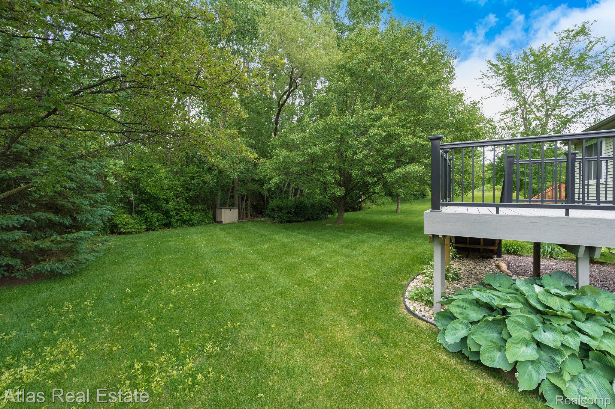 3527 Applewood Lane 2