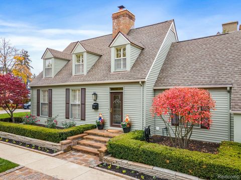 660 Woodland Street Birmingham City MI 48009