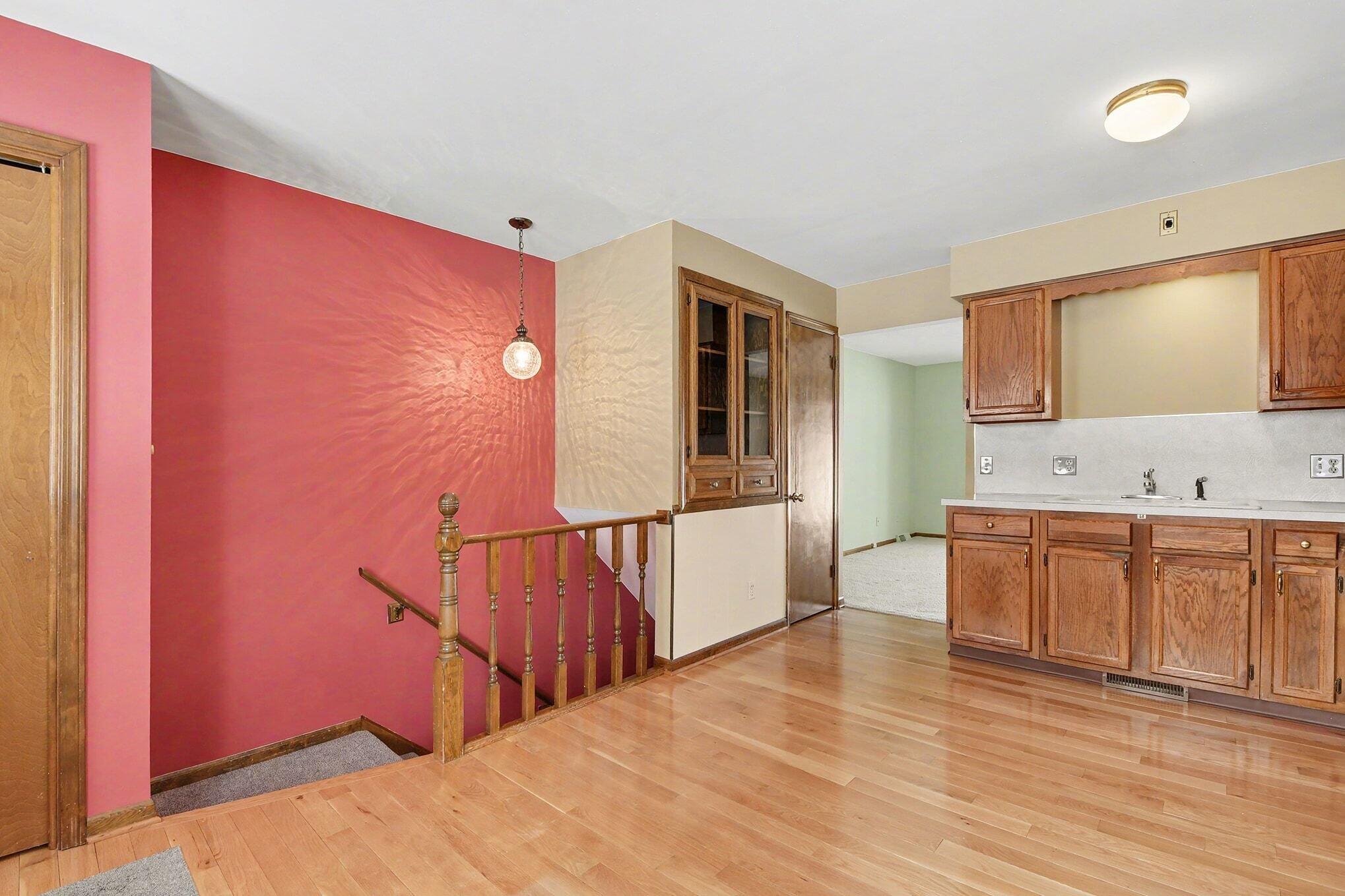 8532 Elkwood Drive SW