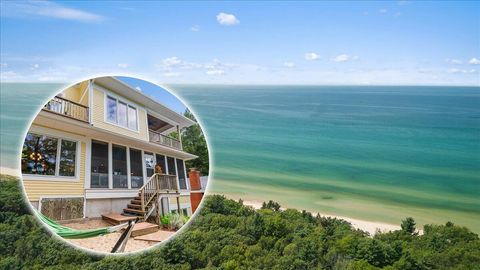876 S Beach Pentwater Village Oceana MI 49449