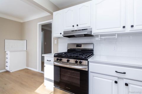 Tiny photo for 24536 Rosebud Avenue, Eastpointe City, MI 48021 (MLS # 20261005748)