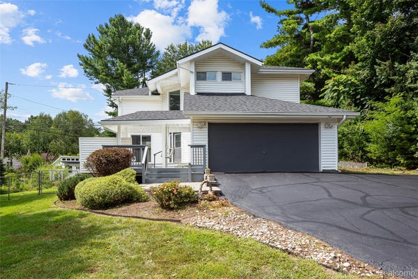 6552 ORION RD, ROCHESTER HILLS, MI 48306 - Image 1940defcc66da144ebfeaf1dd0f0fade/780737155