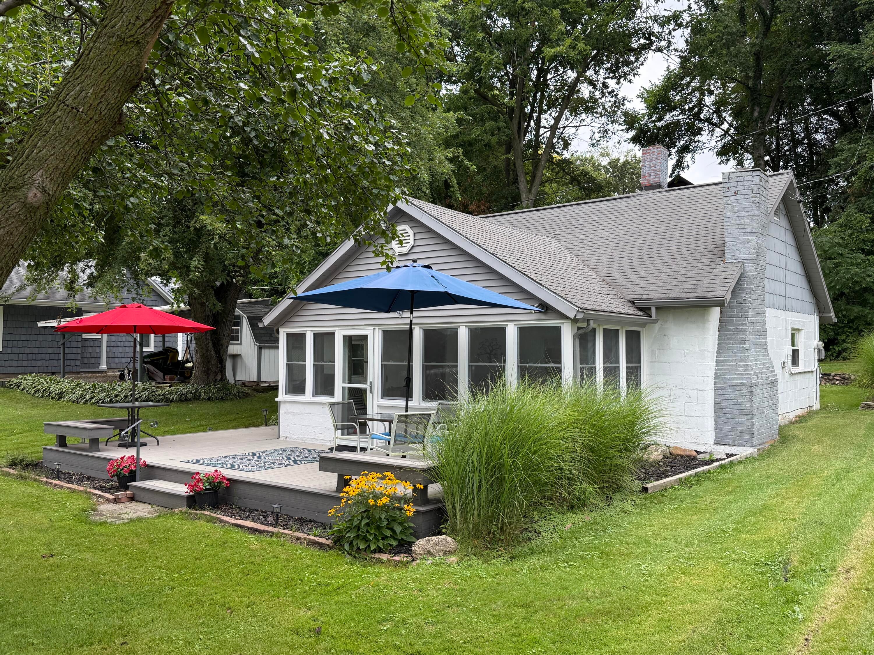 3152 Lake Drive