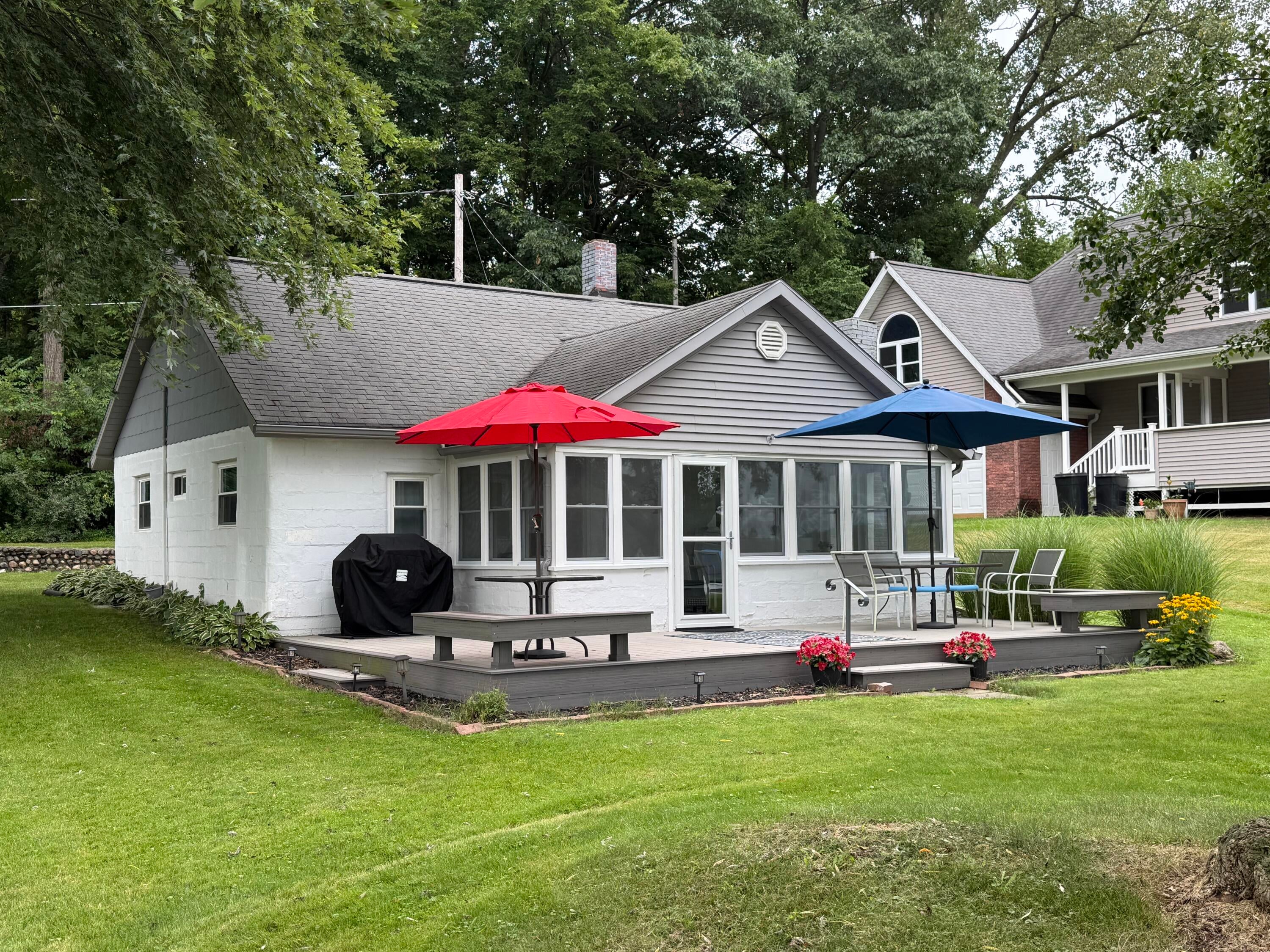 3152 Lake Drive