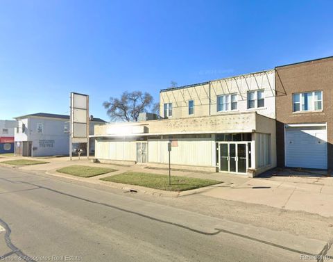 26345 Gratiot Avenue Roseville City MI 48066