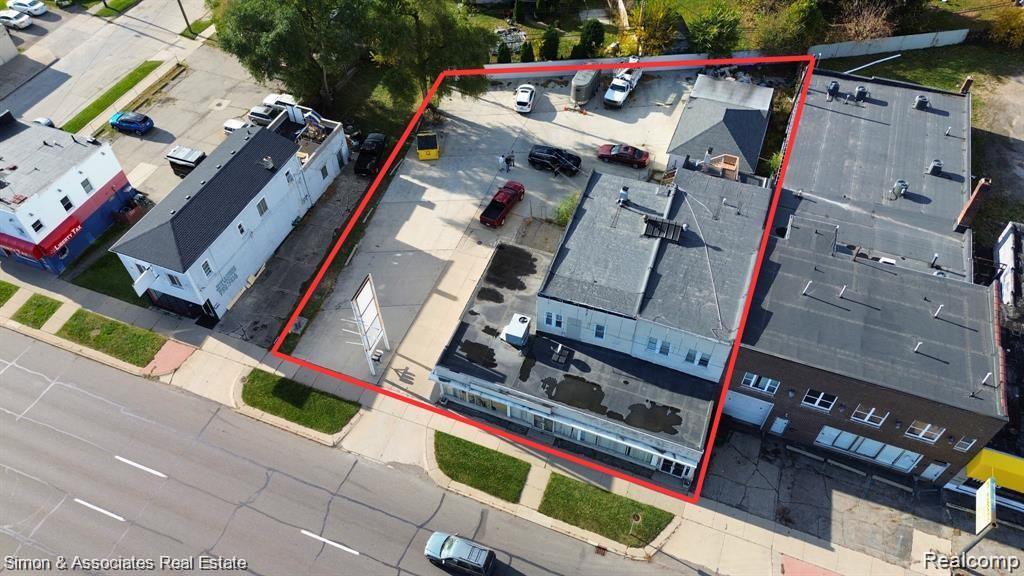 26345 Gratiot Avenue