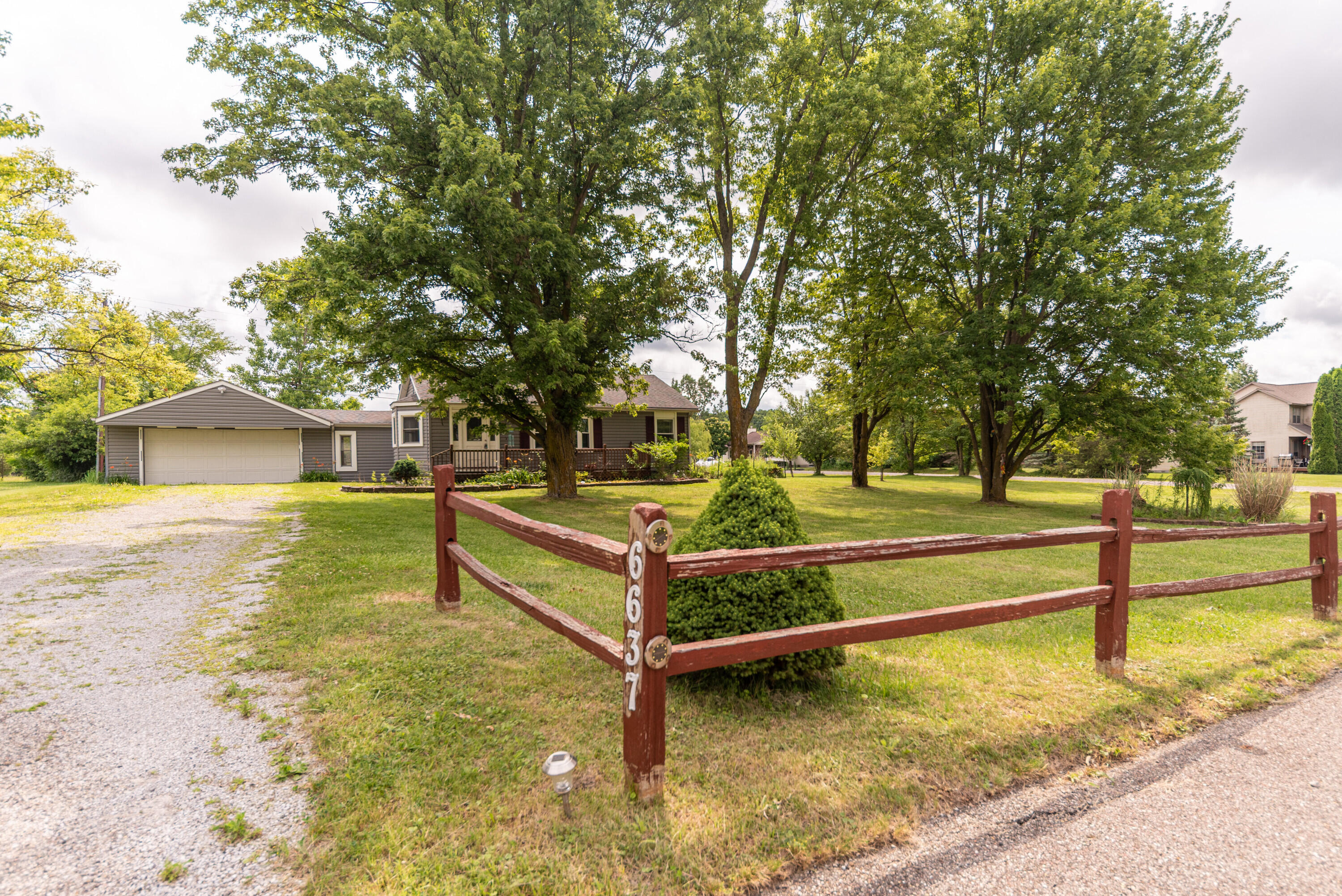 6637 Hitchingham Road