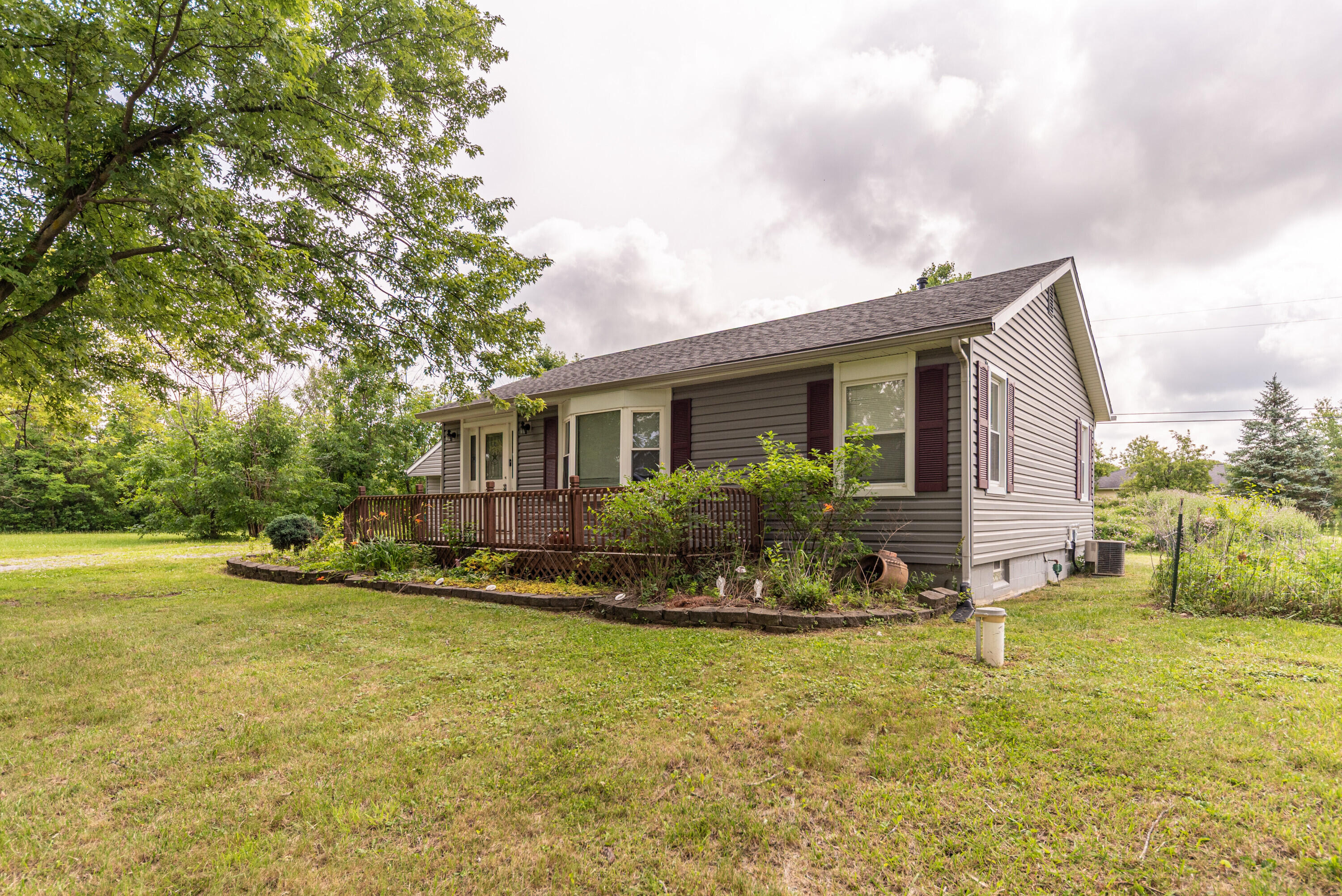 6637 Hitchingham Road