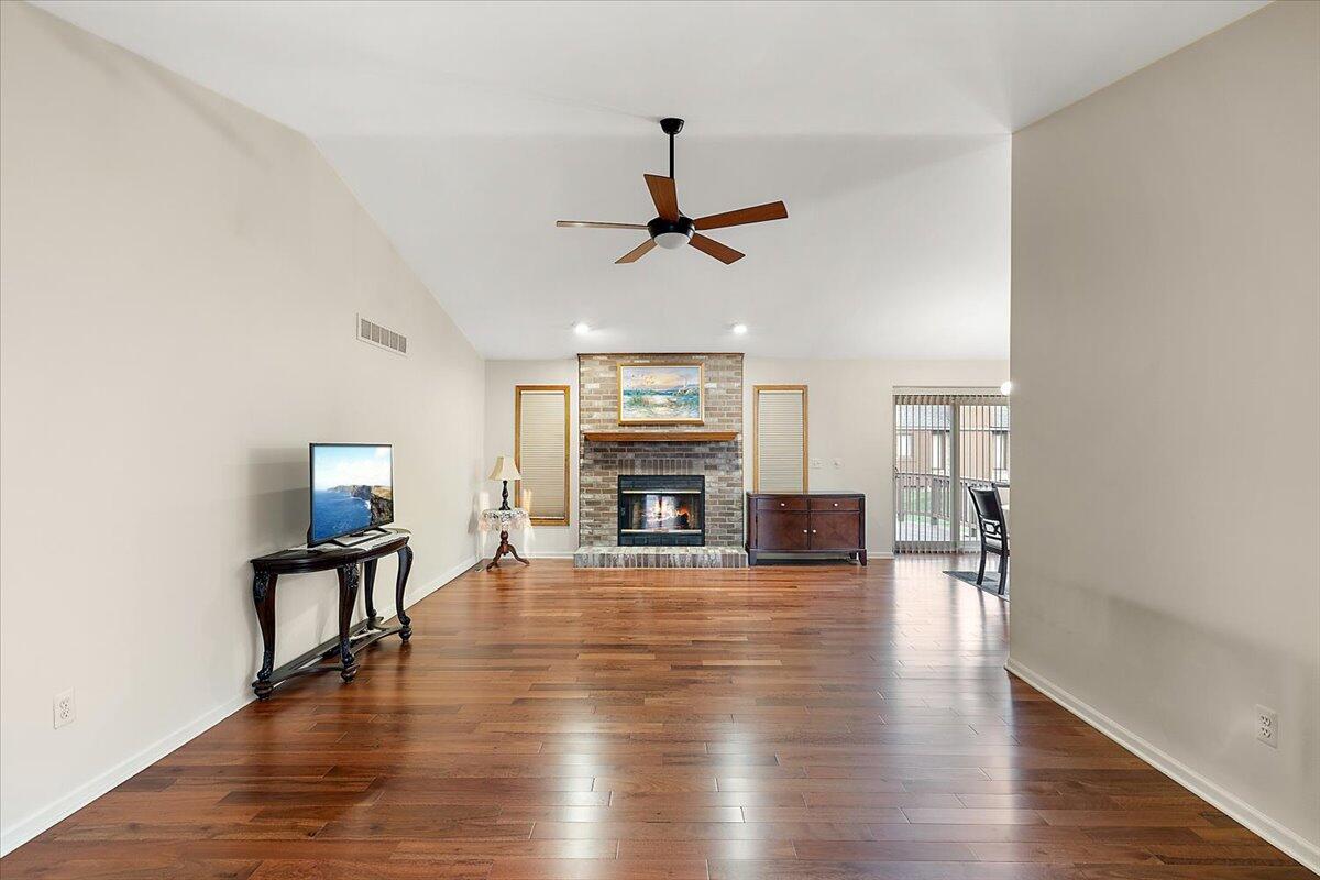 41170 Victoria Drive