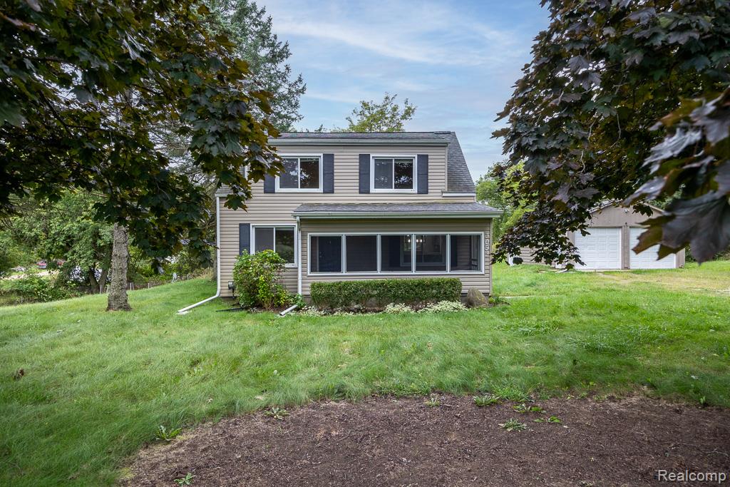 3093 Indianwood Road