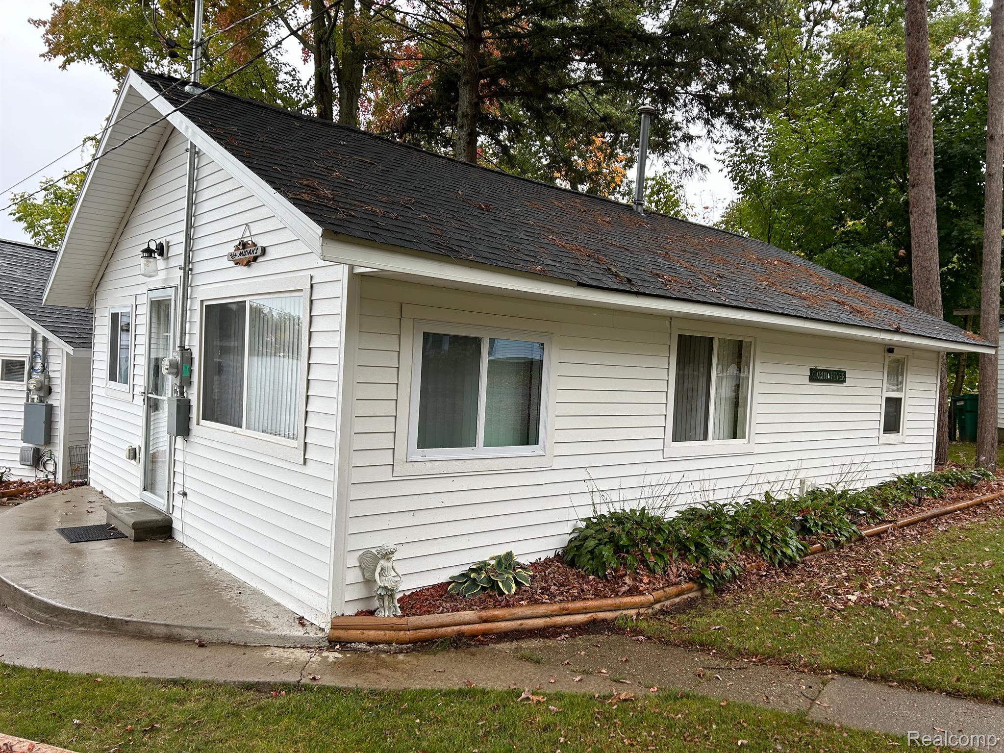 1249 N CROOKED LAKE Drive