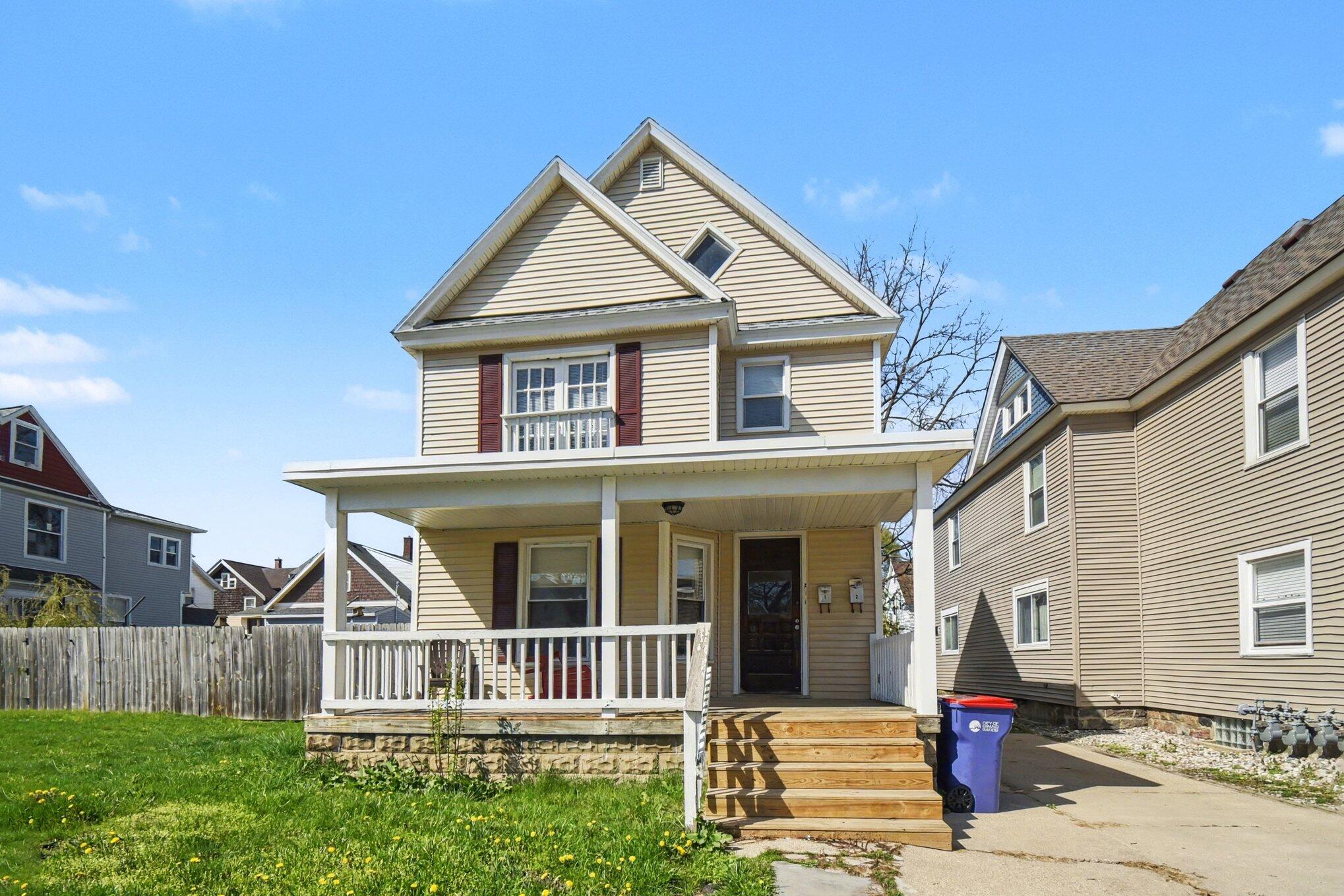 1043 Bridge Street NW