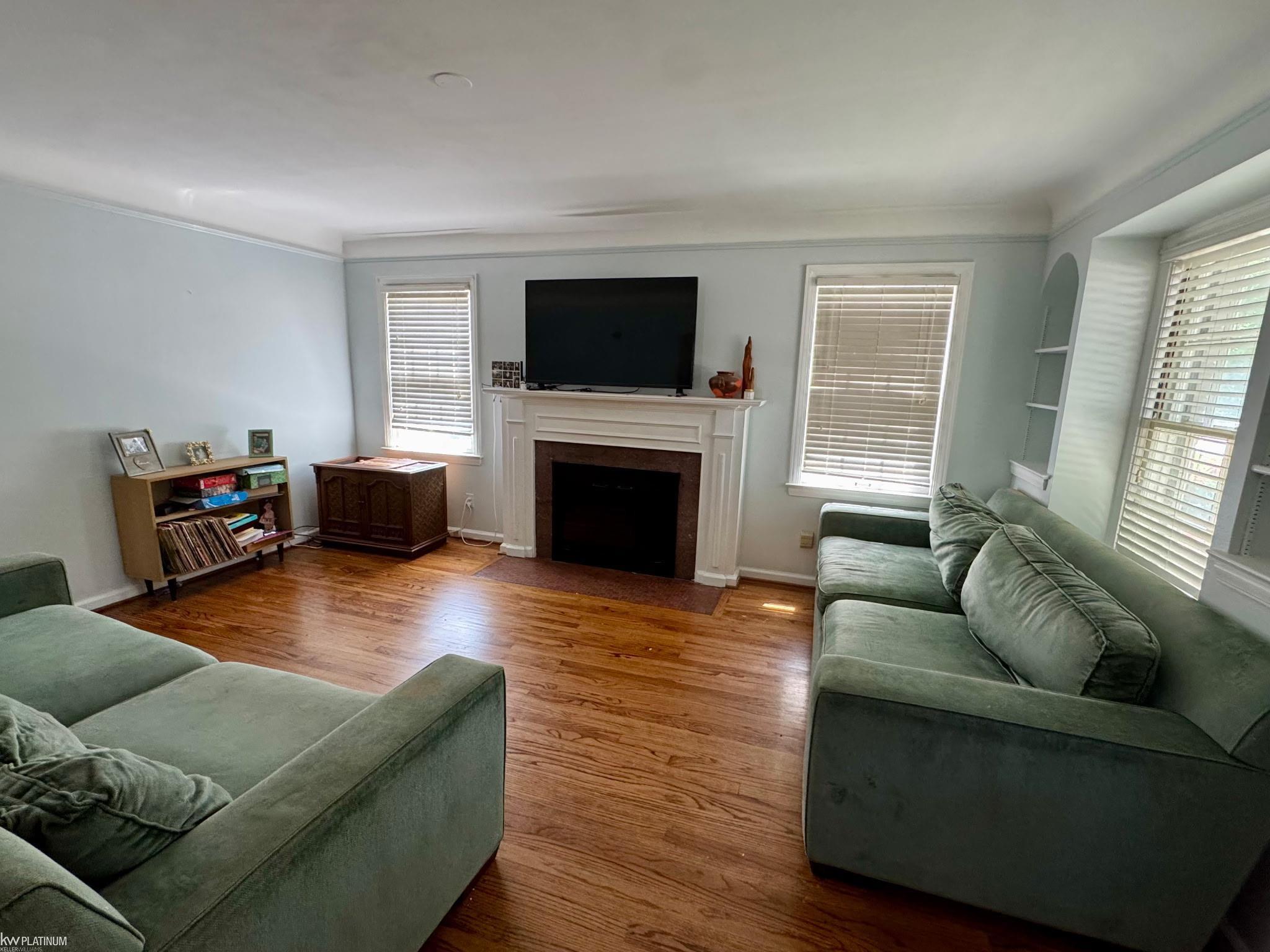1120 Vernier Road