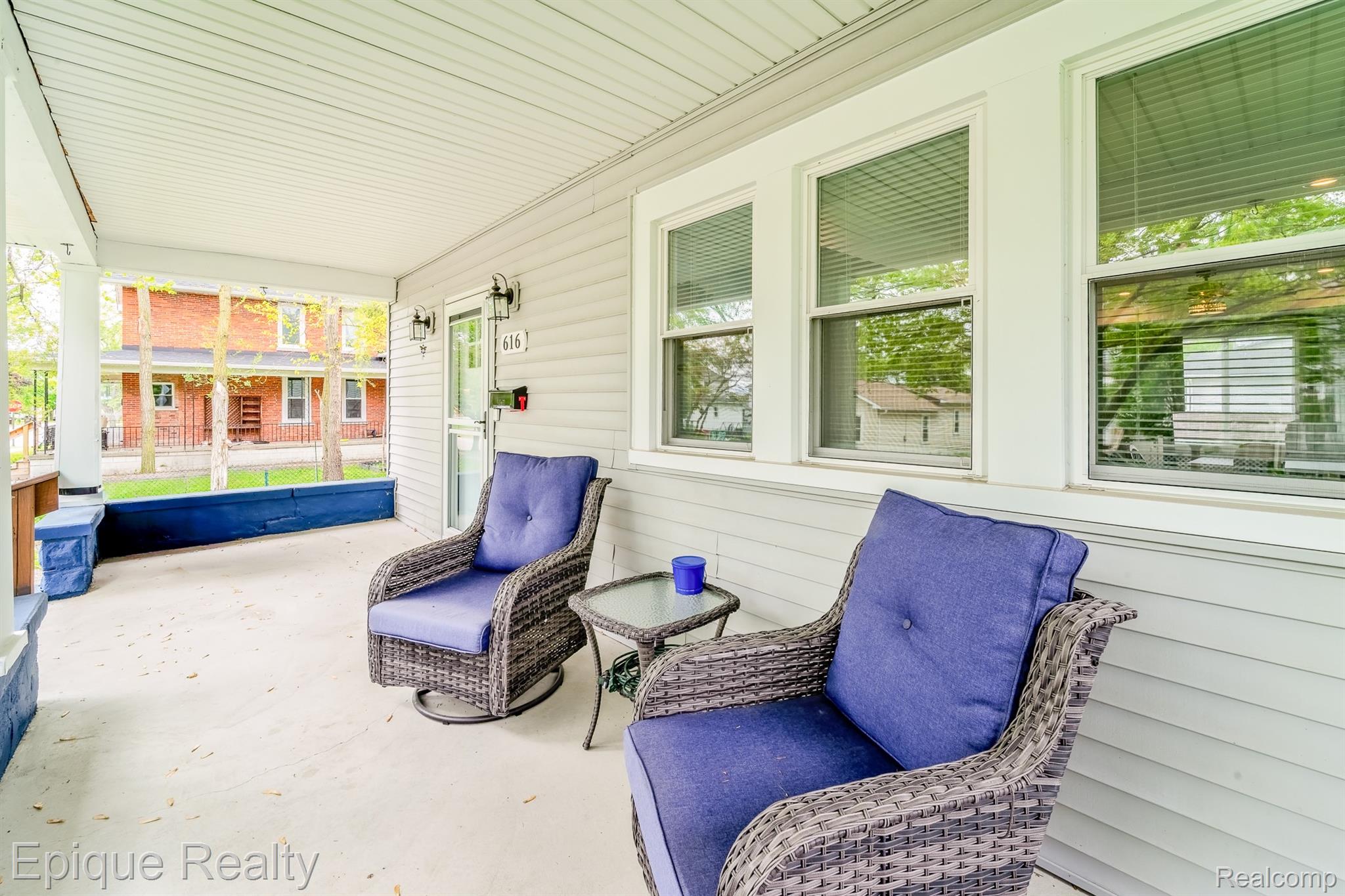 616 Hubble Street