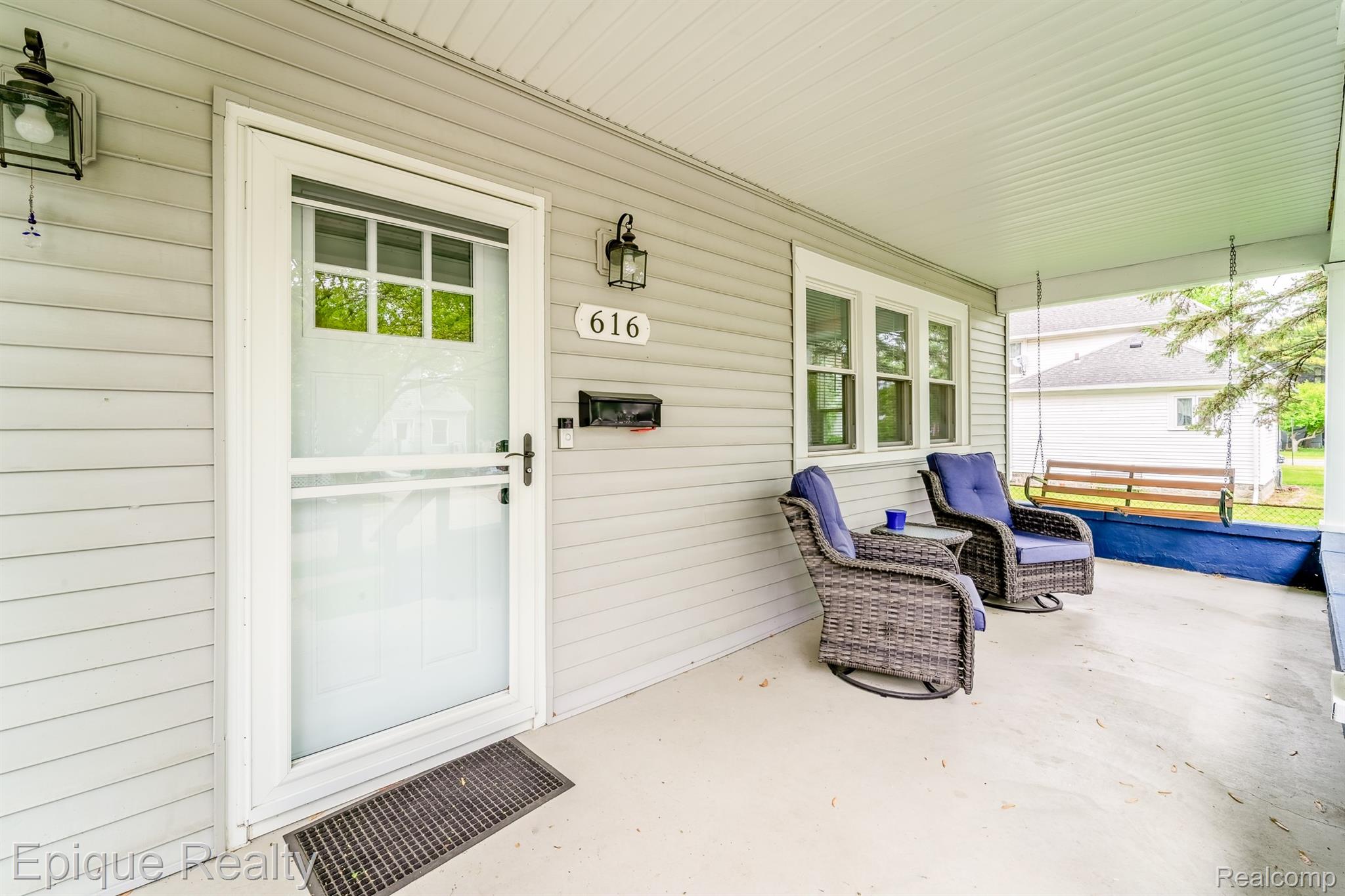 616 Hubble Street