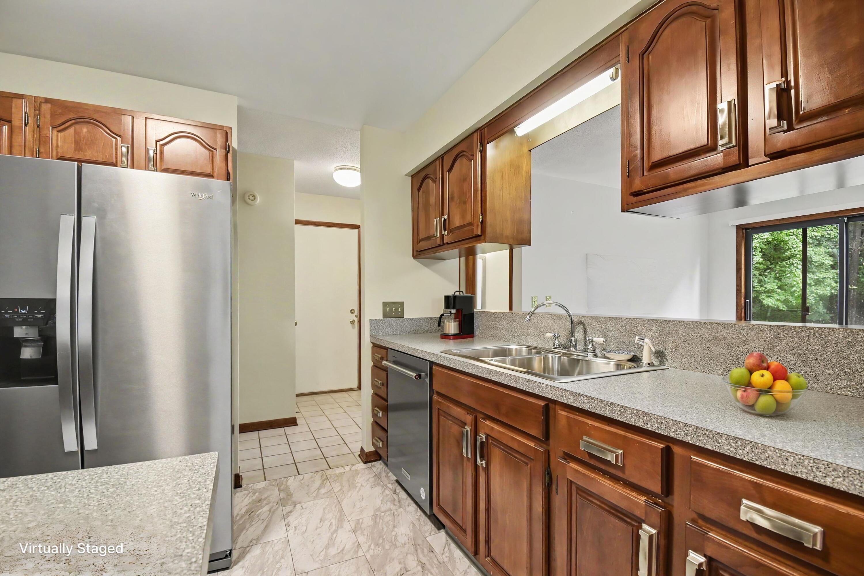 6039 Arroyo Vista Drive NE