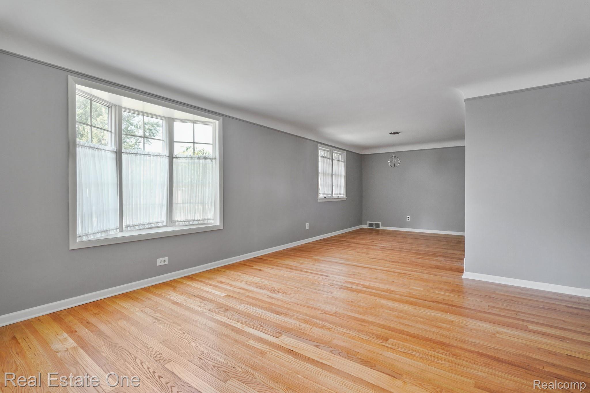 21135 LITTLESTONE Road