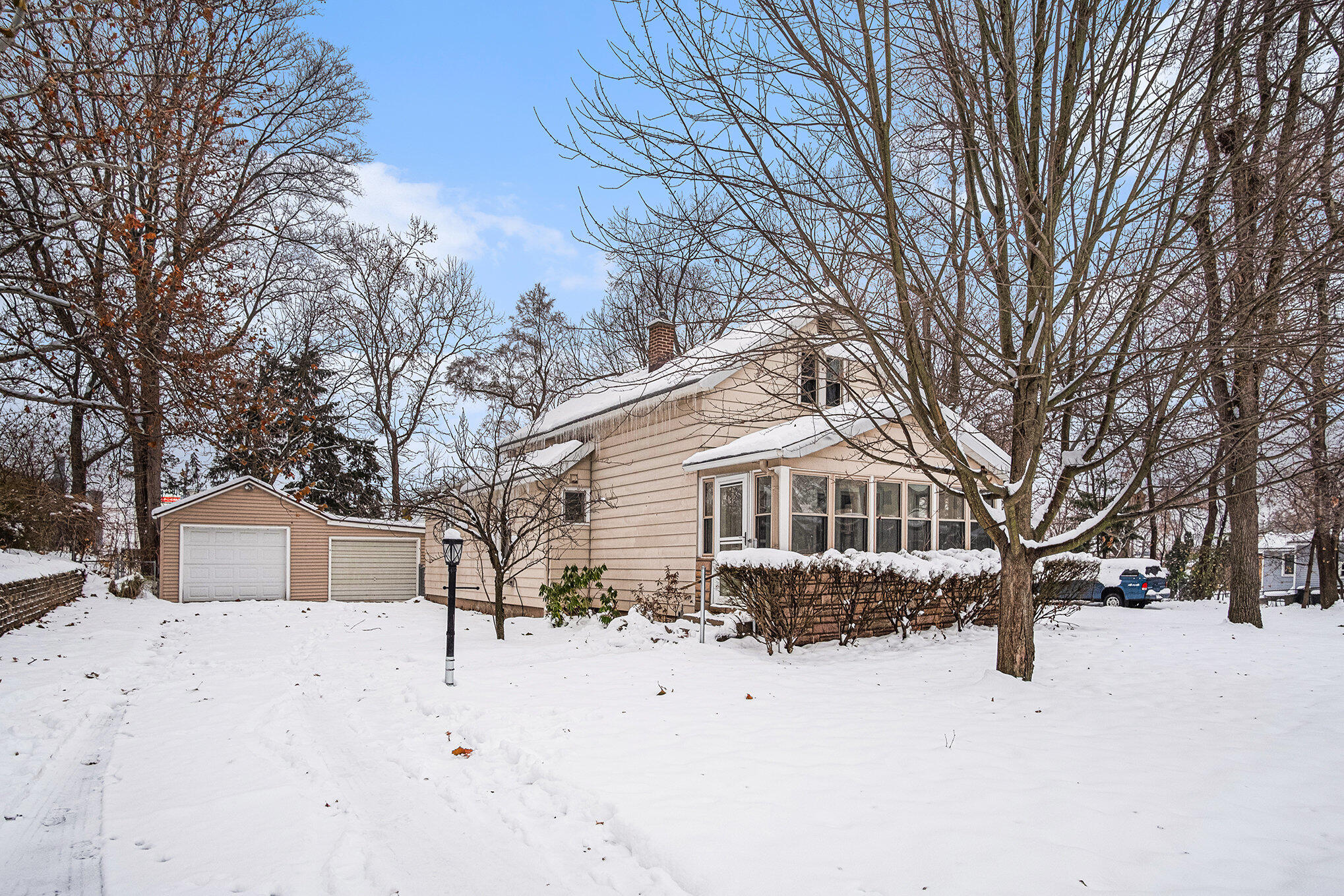 2222 Hoyle Avenue NW