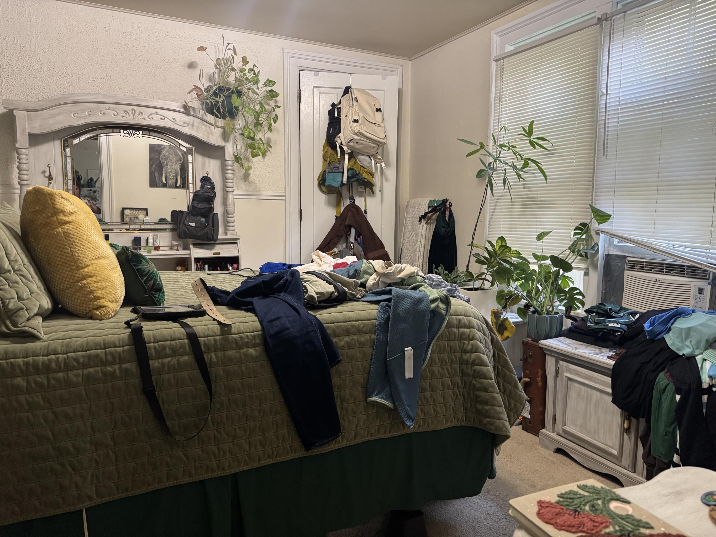 513 Crescent Street NE