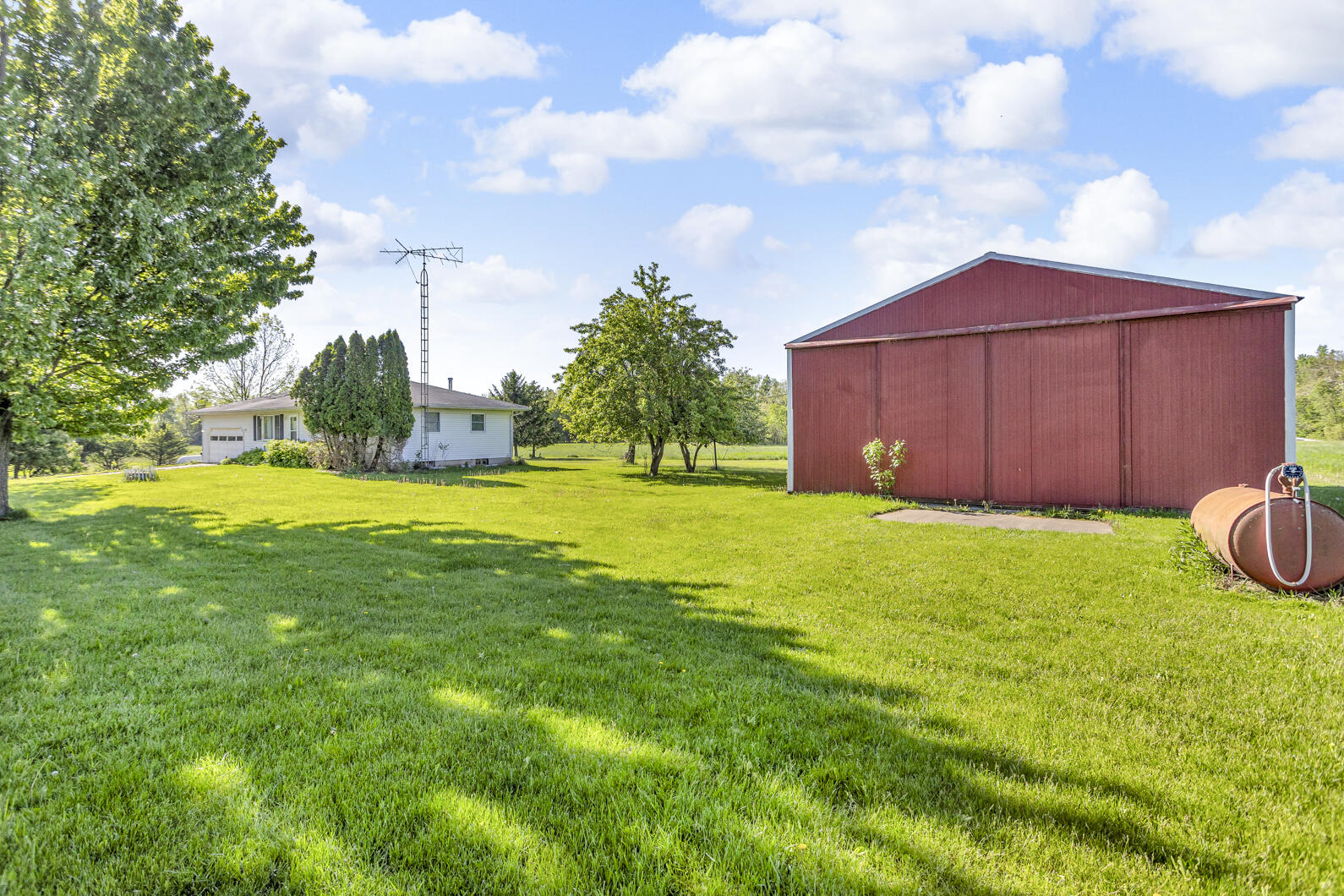 2595 Fike Road Road