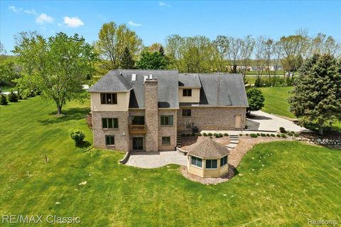 4359 MILFORD PONDS Lane S Milford Charter Township MI 48381