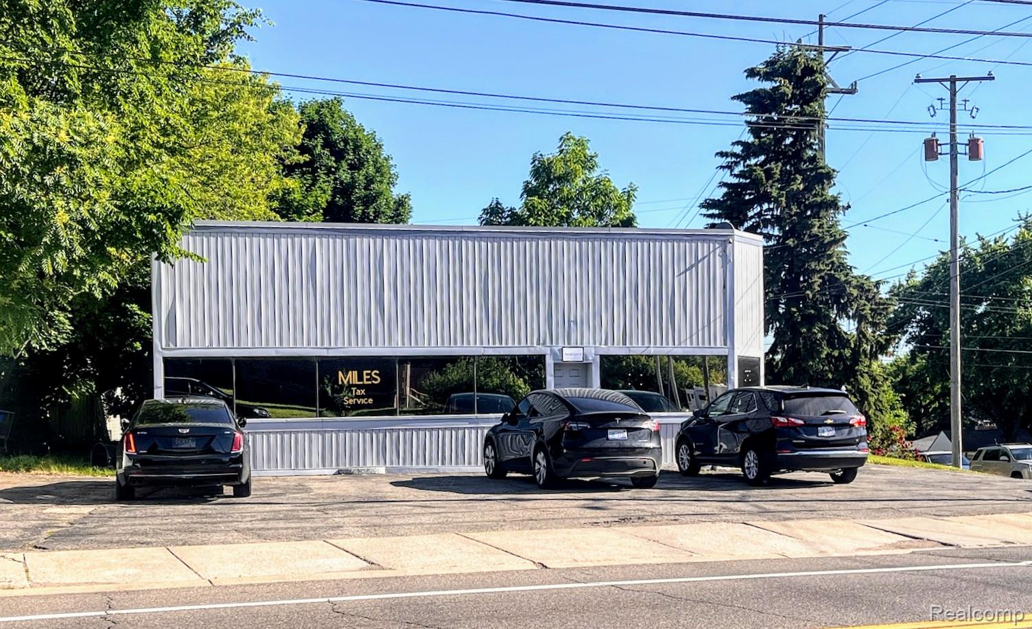 2406 Corunna Road