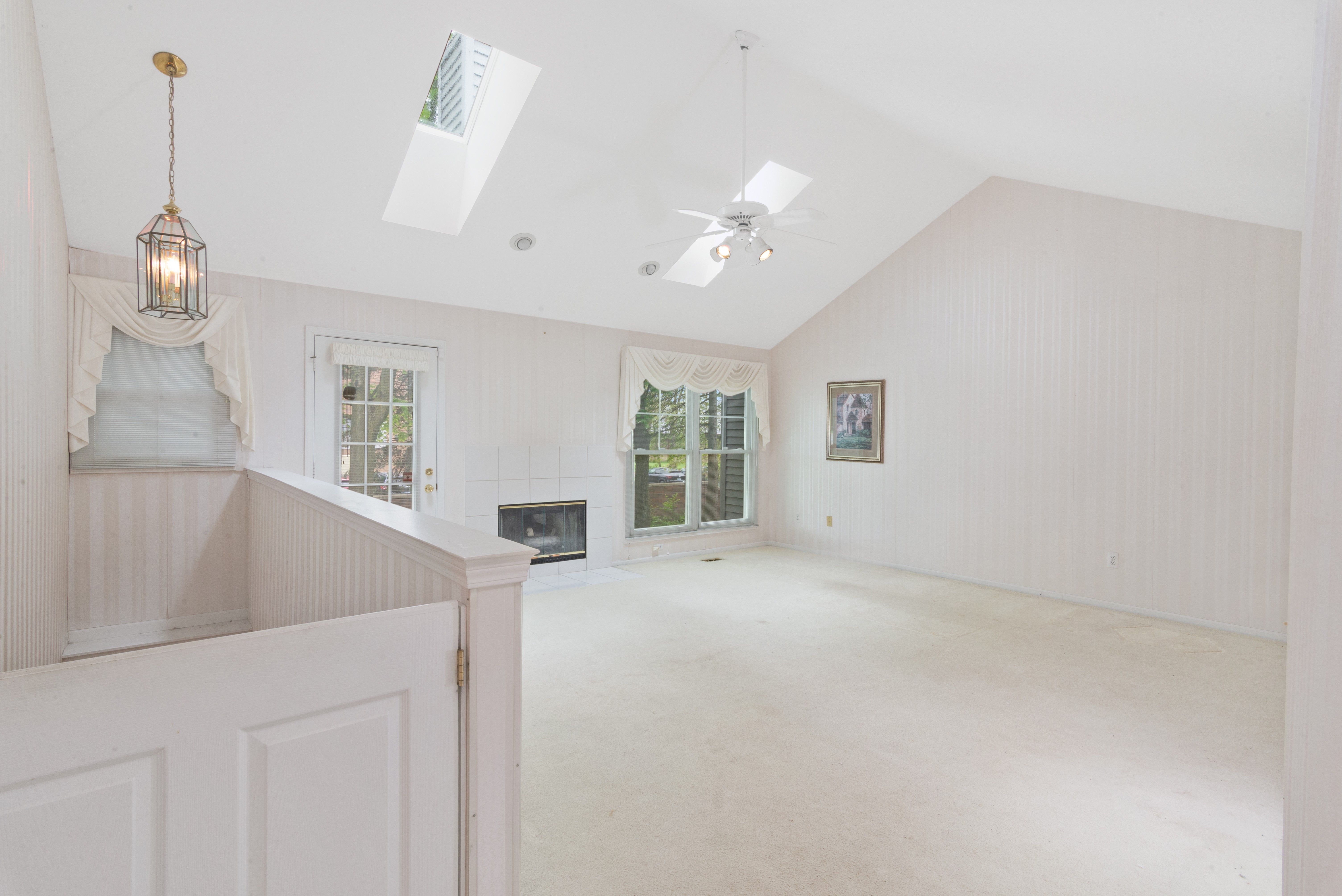 23033 FARMINGTON Road